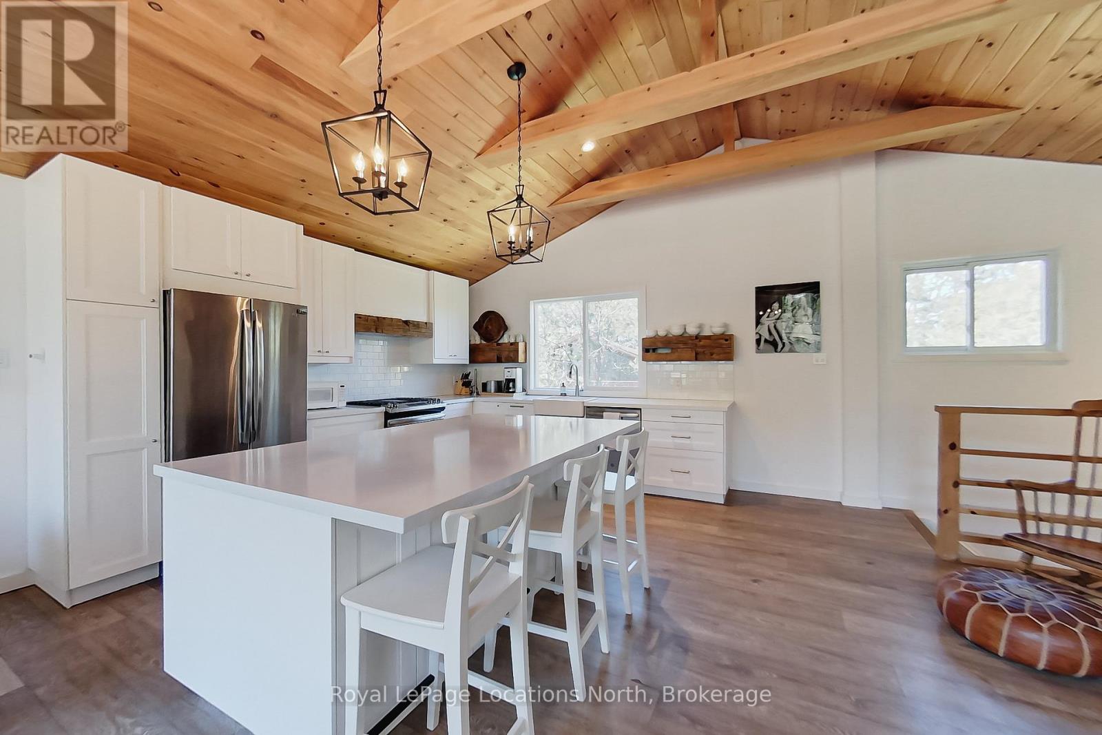 6 - 102 Wensley Drive, Blue Mountains, Ontario  N0H 1J0 - Photo 11 - X13026560