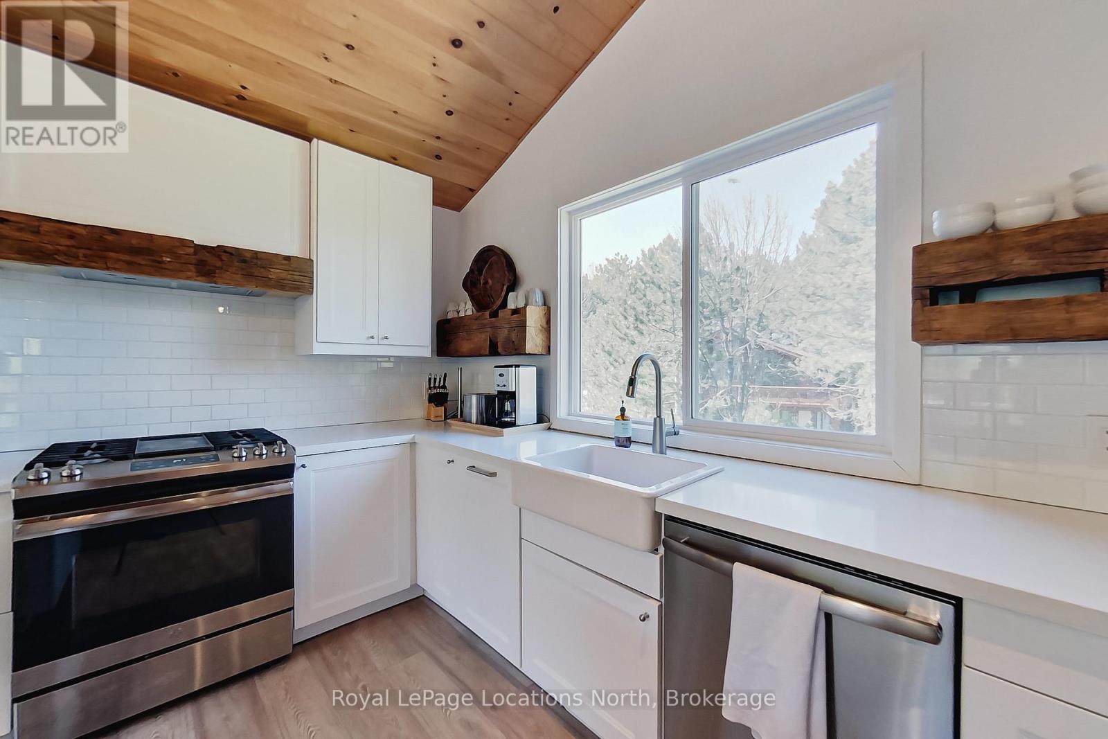 6 - 102 Wensley Drive, Blue Mountains, Ontario  N0H 1J0 - Photo 14 - X13026560