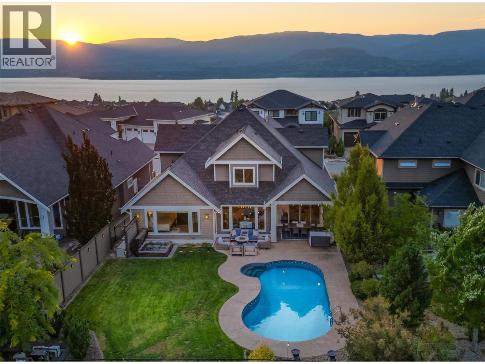 425 Audubon Court, Kelowna, British Columbia  V1W 5K3 - Photo 4 - 10372545
