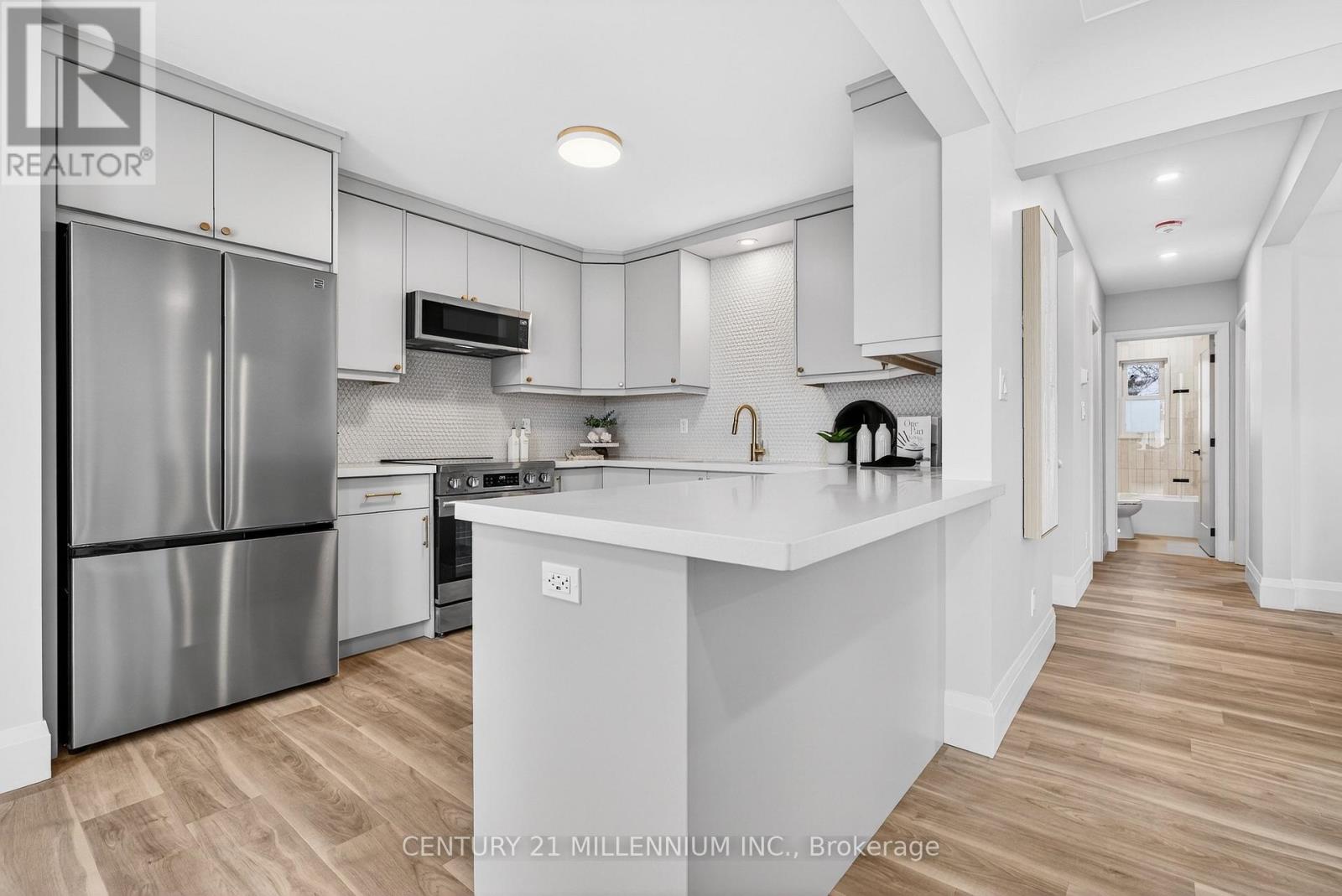 Upper - 330 East 15th Street, Hamilton, Ontario  L9A 4G5 - Photo 10 - X13026654