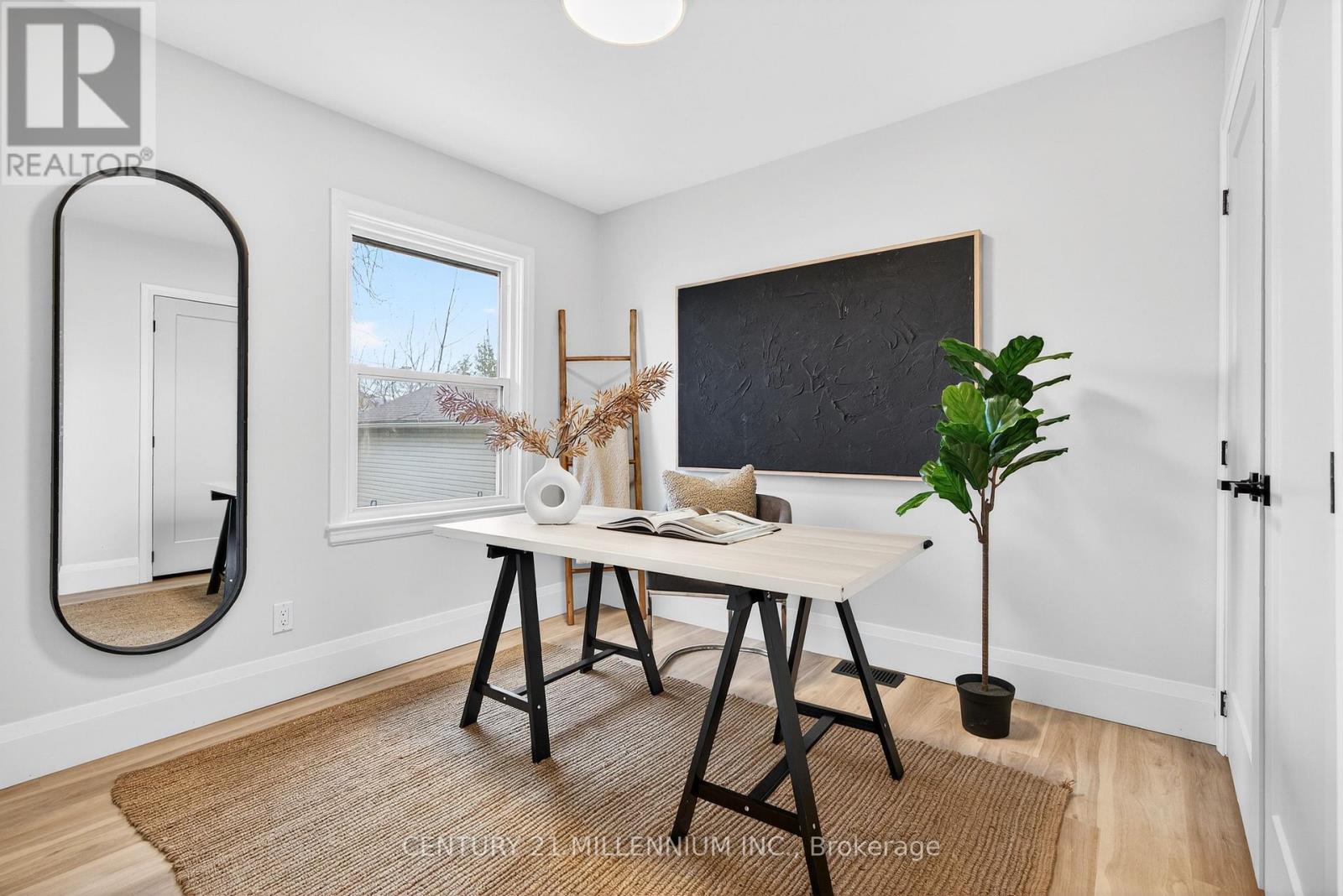 Upper - 330 East 15th Street, Hamilton, Ontario  L9A 4G5 - Photo 18 - X13026654