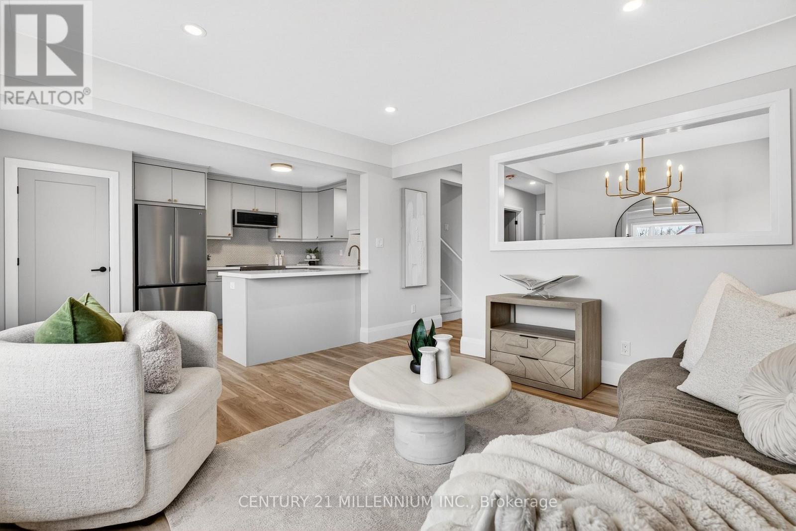 Upper - 330 East 15th Street, Hamilton, Ontario  L9A 4G5 - Photo 8 - X13026654