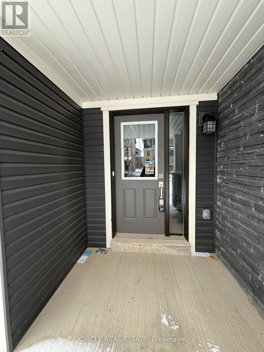 29 Hine Road, Brantford, Ontario  N3T 0W5 - Photo 2 - X13026728