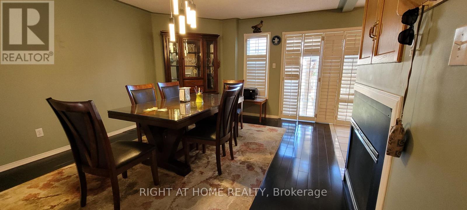 377 Turnberry Crescent, Mississauga, Ontario  L4Z 3W3 - Photo 11 - W13012864