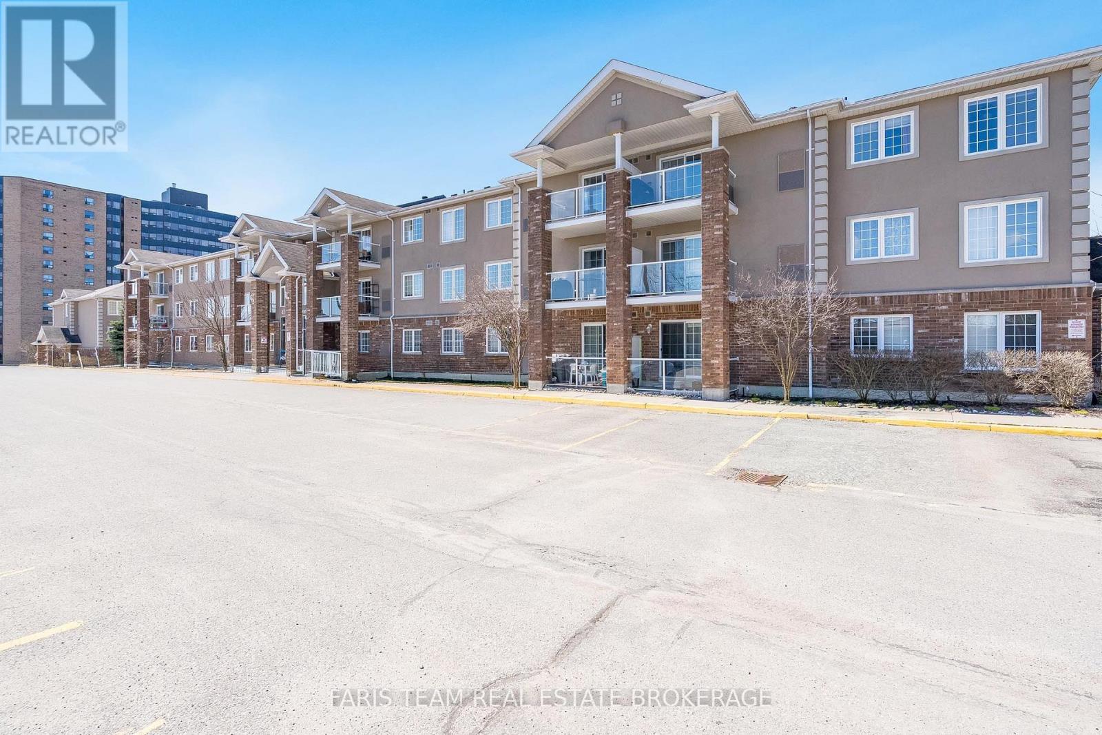 19 - 41 Coulter Street, Barrie, Ontario  L4N 6L9 - Photo 3 - S12991704