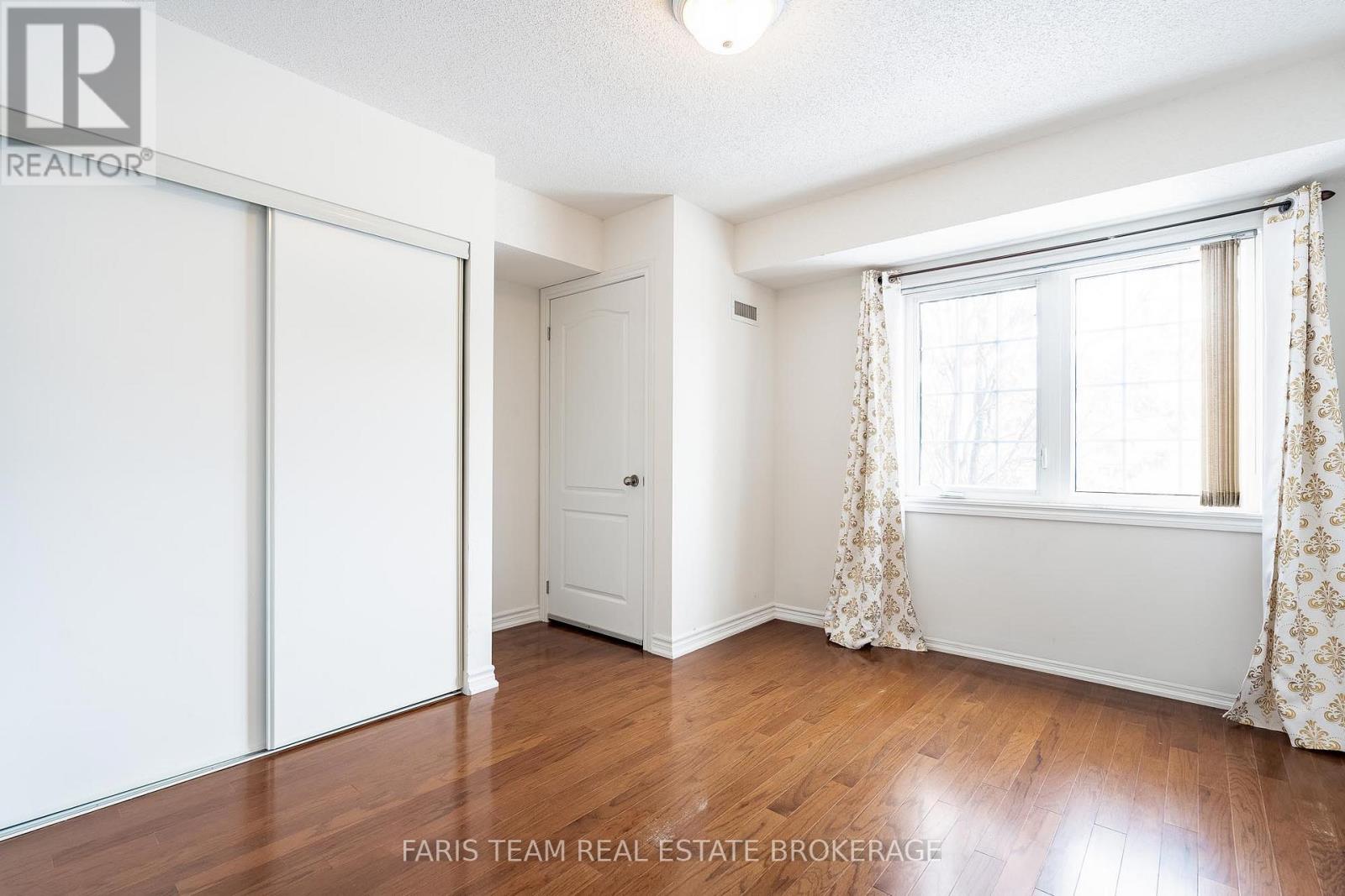 19 - 41 Coulter Street, Barrie, Ontario  L4N 6L9 - Photo 20 - S12991704