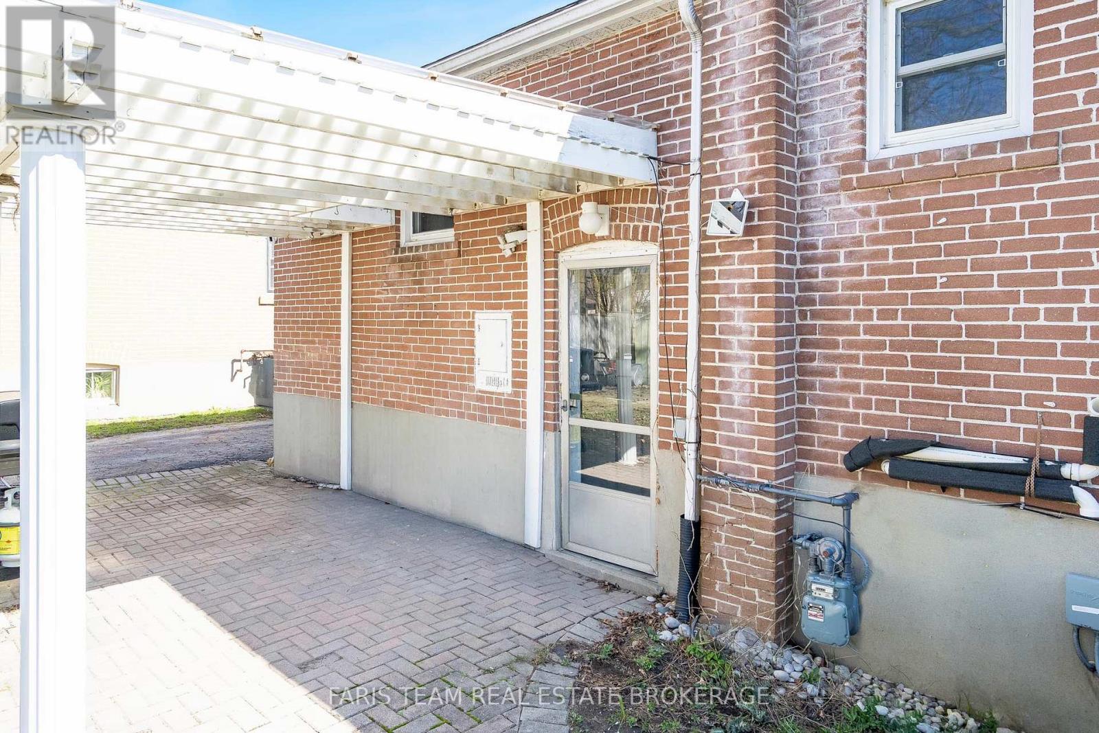 18 Newton Street, Barrie, Ontario  L4M 3N3 - Photo 35 - S12981316