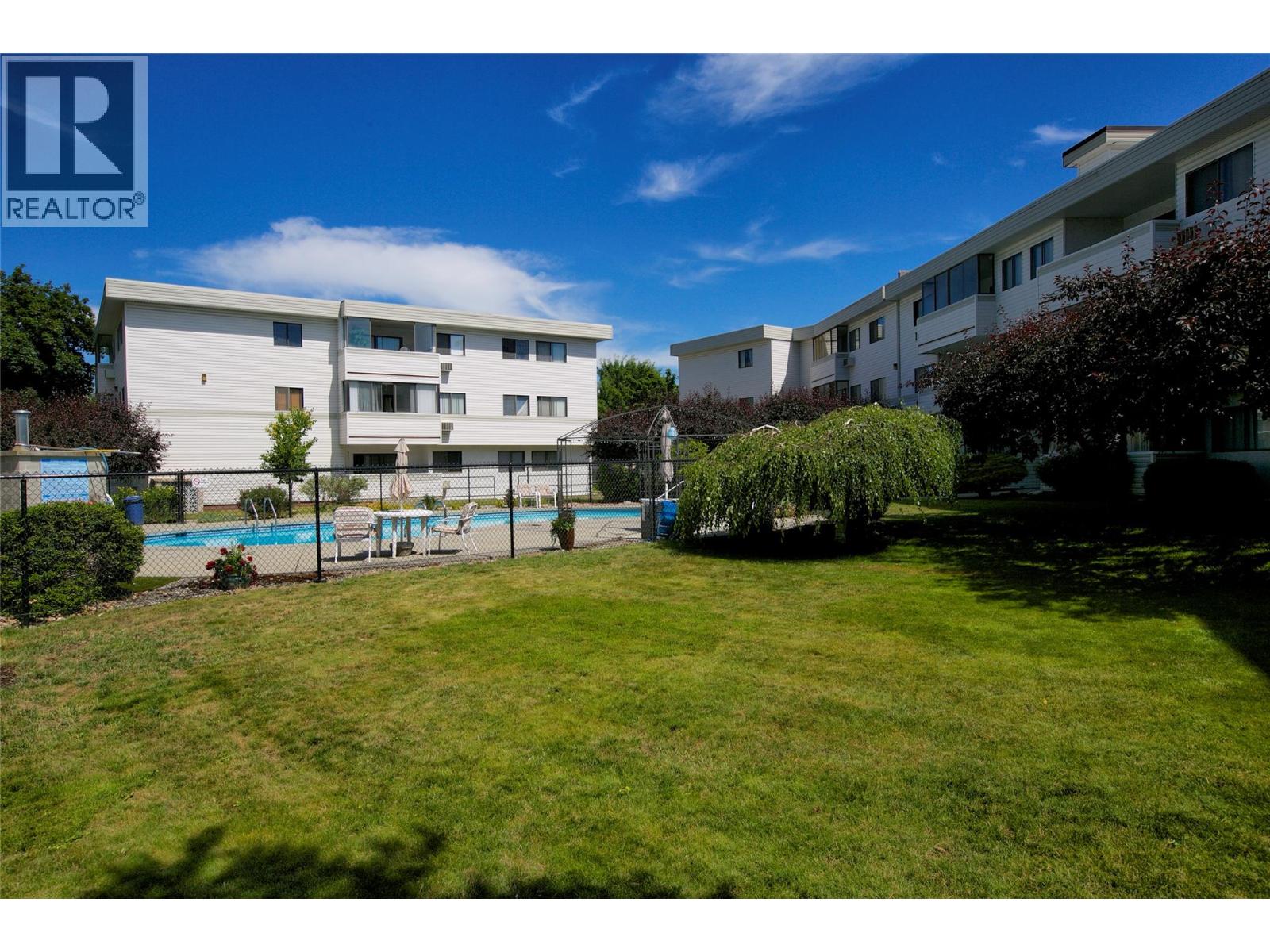 450 All Star Court Unit# 322, Kelowna, British Columbia  V1X 5N7 - Photo 4 - 10383694