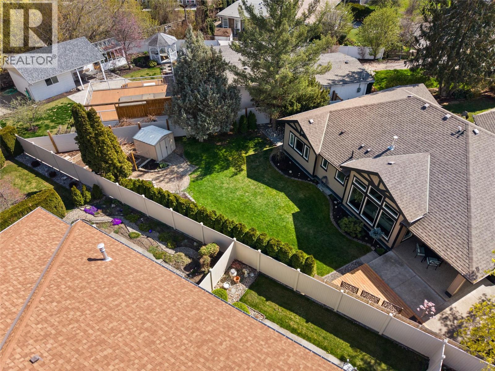 614 Armour Crescent, Kelowna, British Columbia  V1W 1A5 - Photo 63 - 10383426