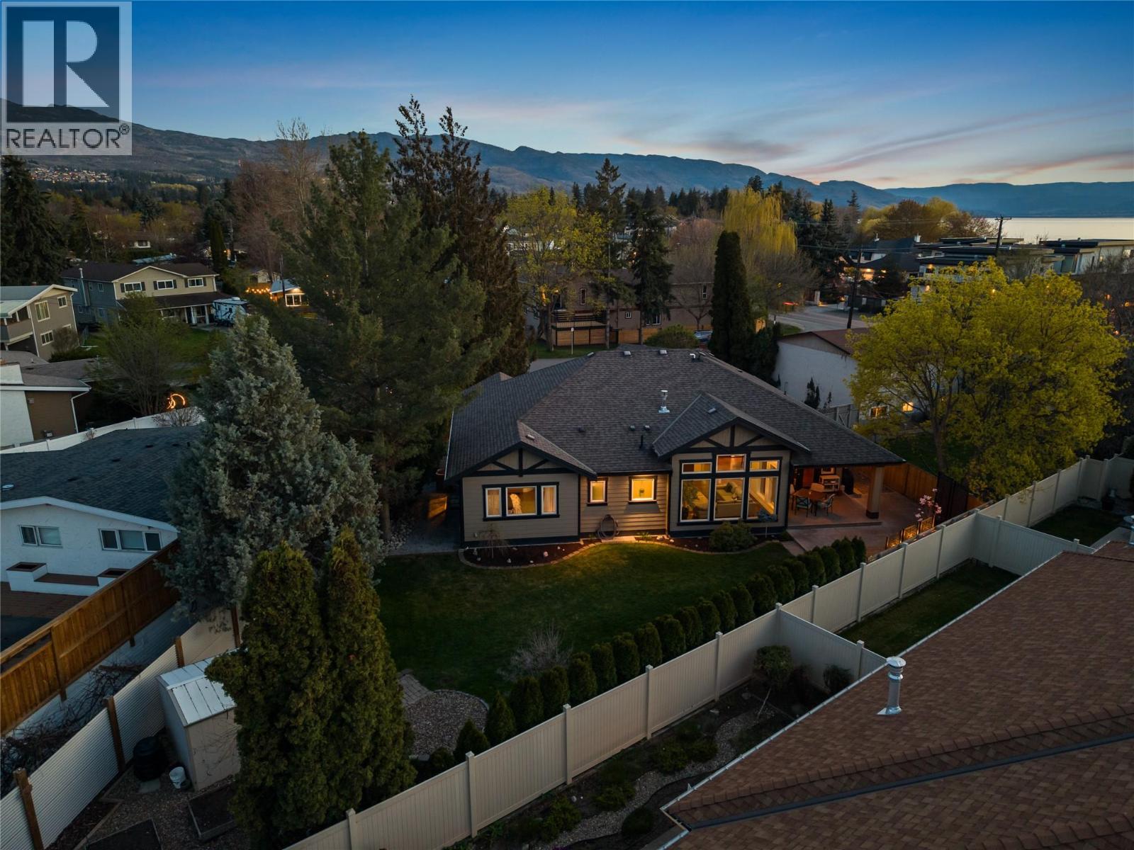 614 Armour Crescent, Kelowna, British Columbia  V1W 1A5 - Photo 65 - 10383426