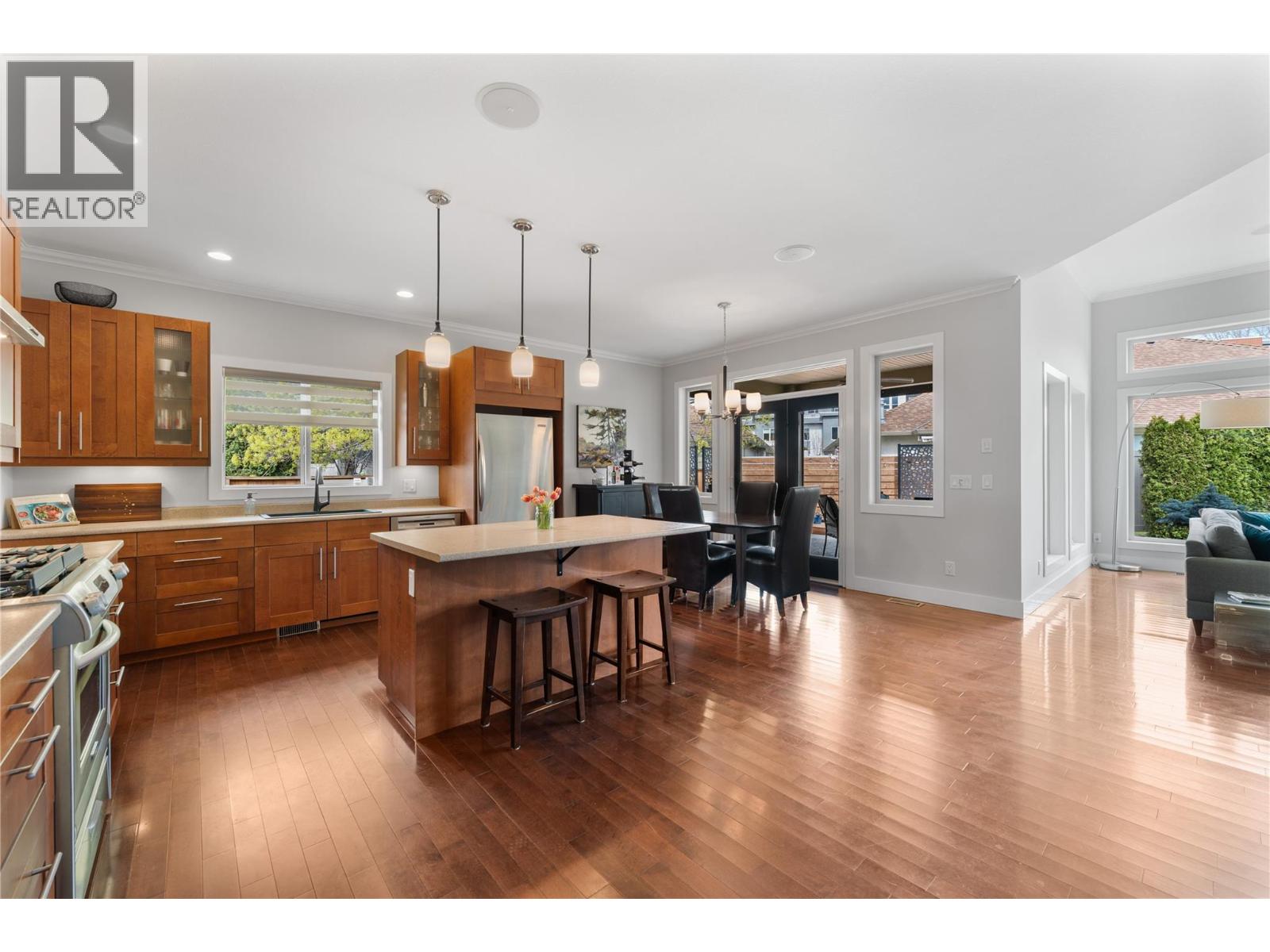 614 Armour Crescent, Kelowna, British Columbia  V1W 1A5 - Photo 7 - 10383426