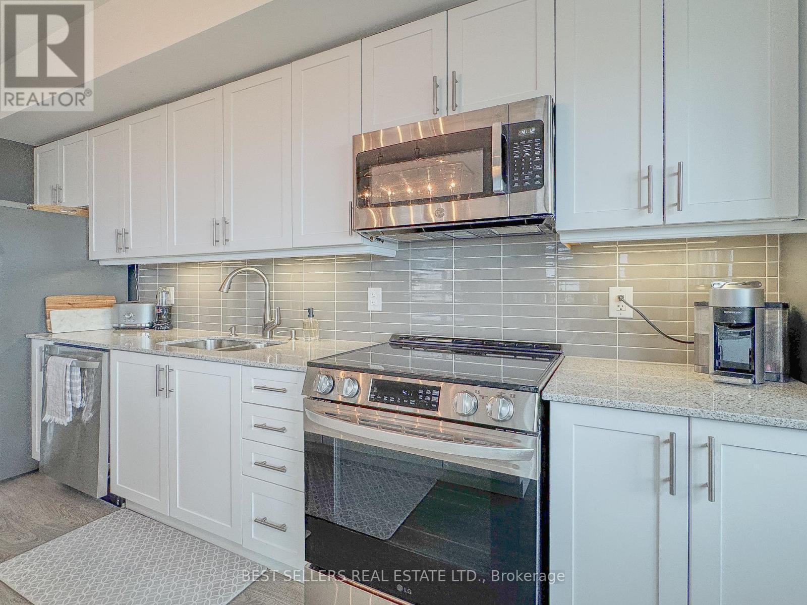 607 - 550 North Service Road, Grimsby, Ontario  L3M 4E8 - Photo 7 - X12881596