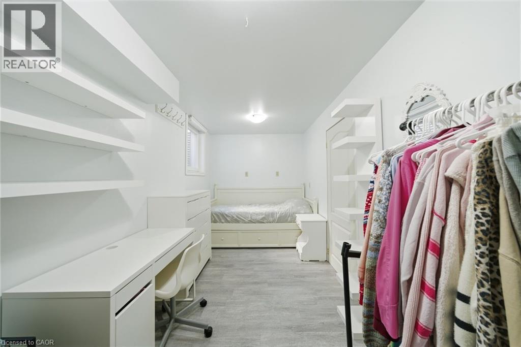 15 Finch Place, Hamilton, Ontario  L9A 5C2 - Photo 38 - 40822951