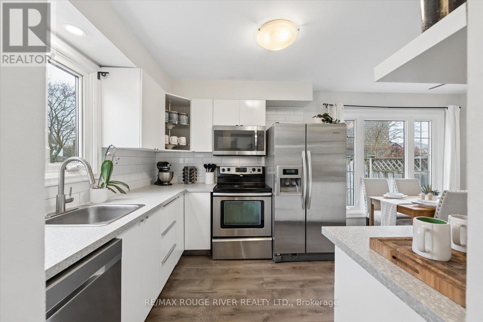 43 Ormond Drive, Oshawa, Ontario  L1G 7E3 - Photo 5 - E13026878