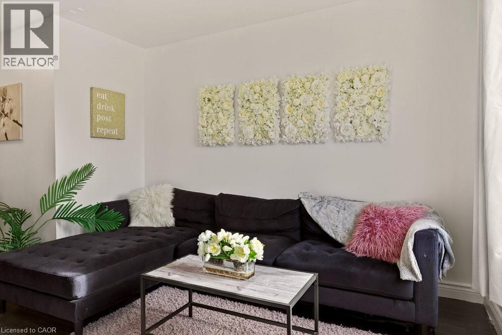 163 Hope Avenue, Hamilton, Ontario  L8H 2E7 - Photo 3 - 40796074