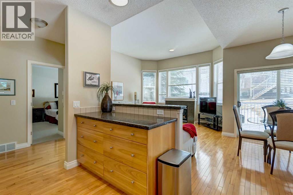 8 Straddock Villas SW, Calgary, Alberta  T3H 5C7 - Photo 13 - A2300354