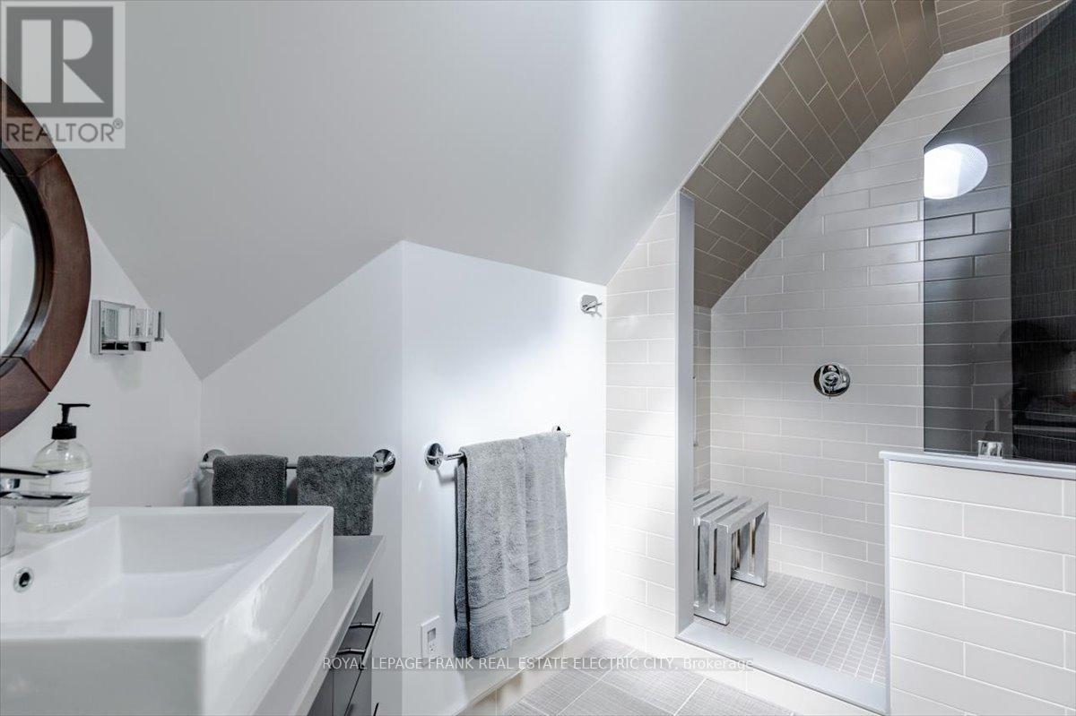 509 Homewood Avenue, Peterborough, Ontario  K9H 2N2 - Photo 35 - X13027026