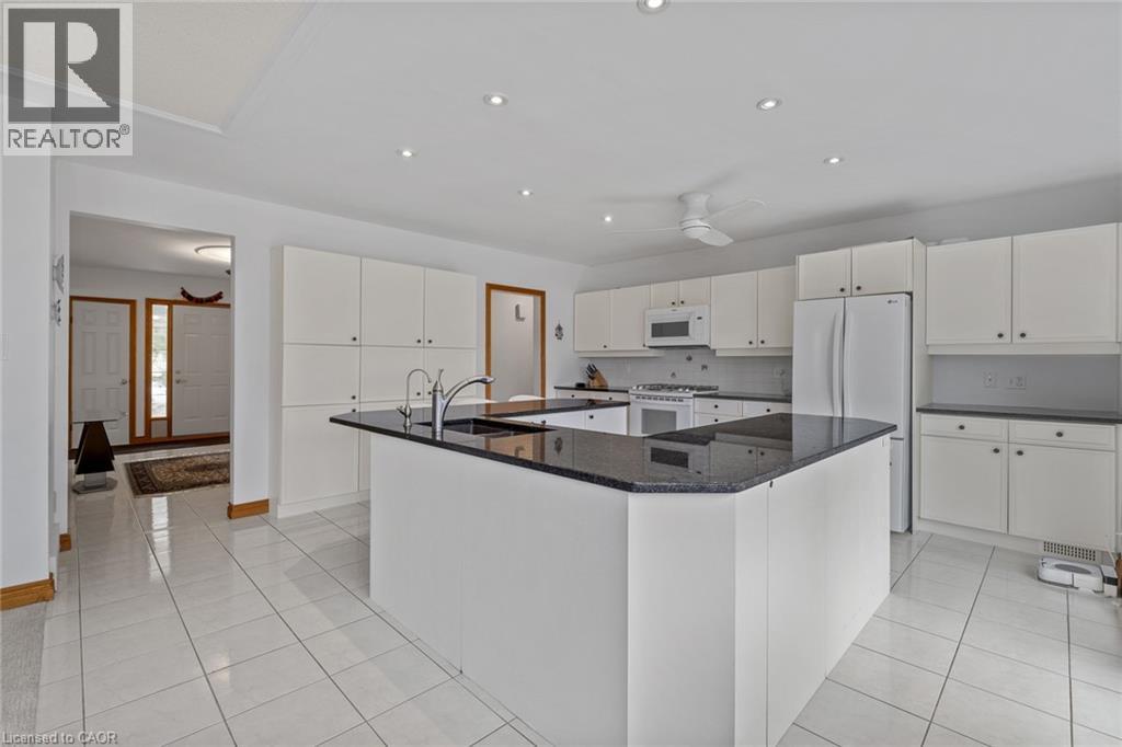 36 Maple Hill Drive, Kitchener, Ontario  N2M 2R8 - Photo 13 - 40813786