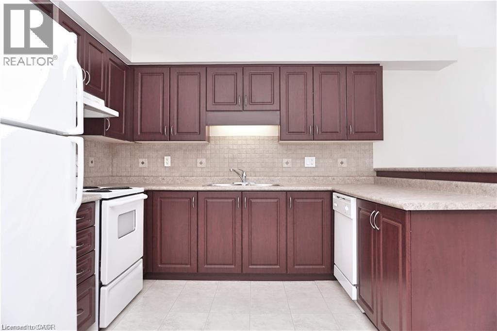 40 Madeleine Street, Kitchener, Ontario  N2R 1V4 - Photo 3 - 40822627