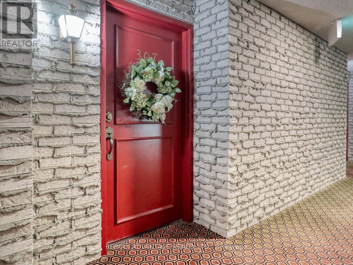 307 - 693 Windermere Road, London North, Ontario  N5X 2P1 - Photo 1 - X13026846