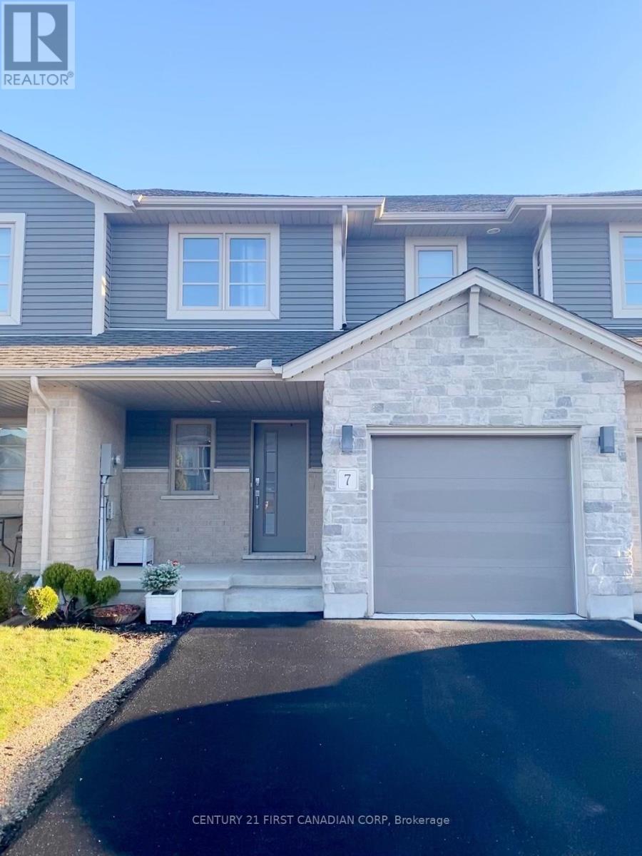 7 EMPIRE PARKWAY, St. Thomas, Ontario