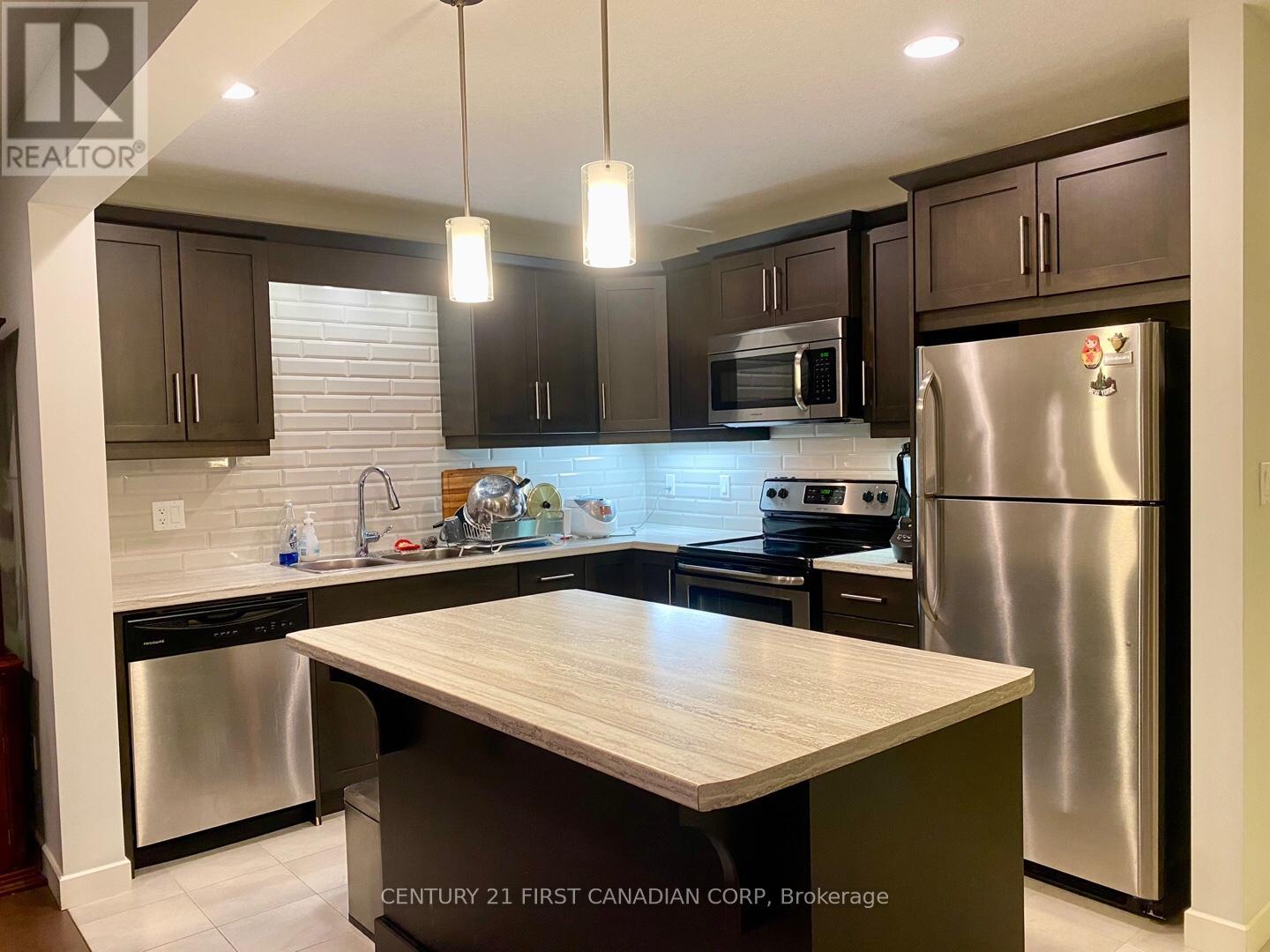 7 Empire Parkway, St. Thomas, Ontario  N5R 0E9 - Photo 5 - X13026988