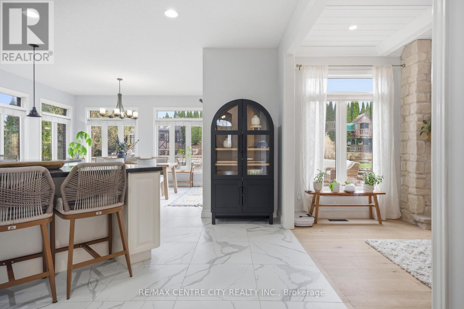 2114 Riverbend Road, London South, Ontario  N6K 0A3 - Photo 10 - X13027054