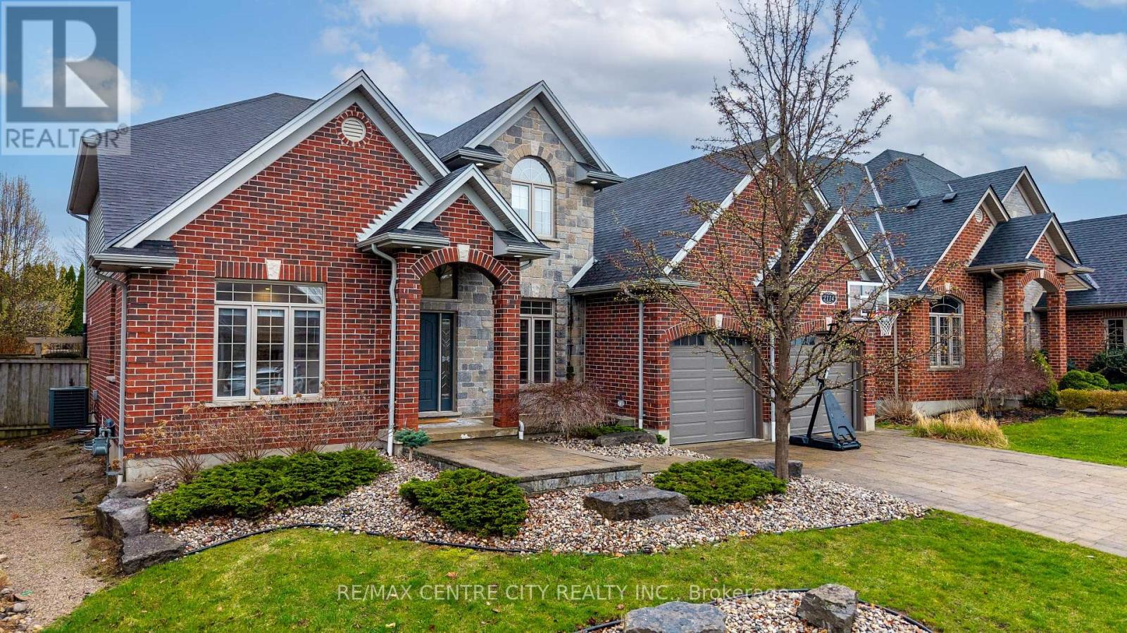 2114 Riverbend Road, London South, Ontario  N6K 0A3 - Photo 3 - X13027054