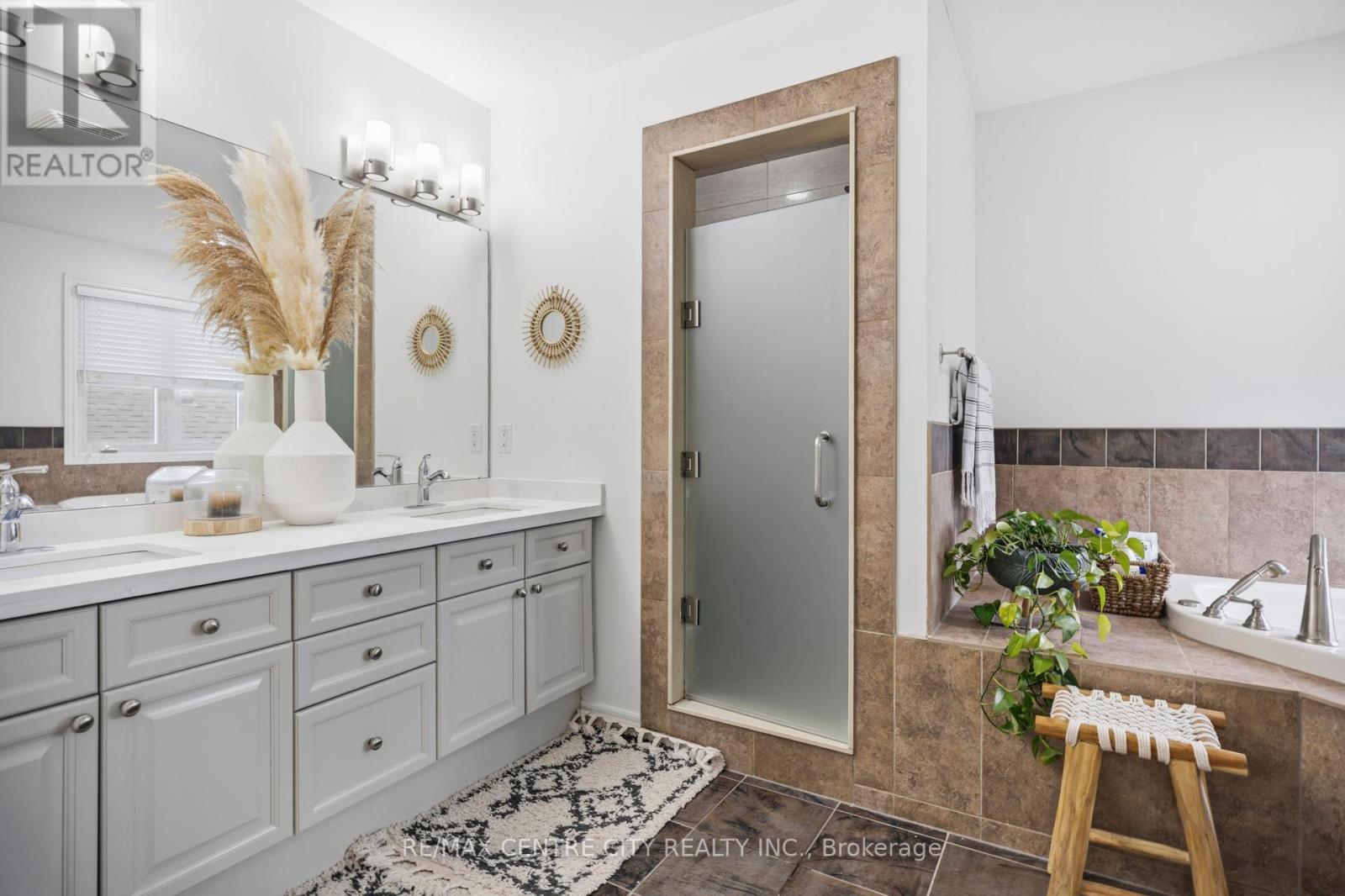 2114 Riverbend Road, London South, Ontario  N6K 0A3 - Photo 31 - X13027054