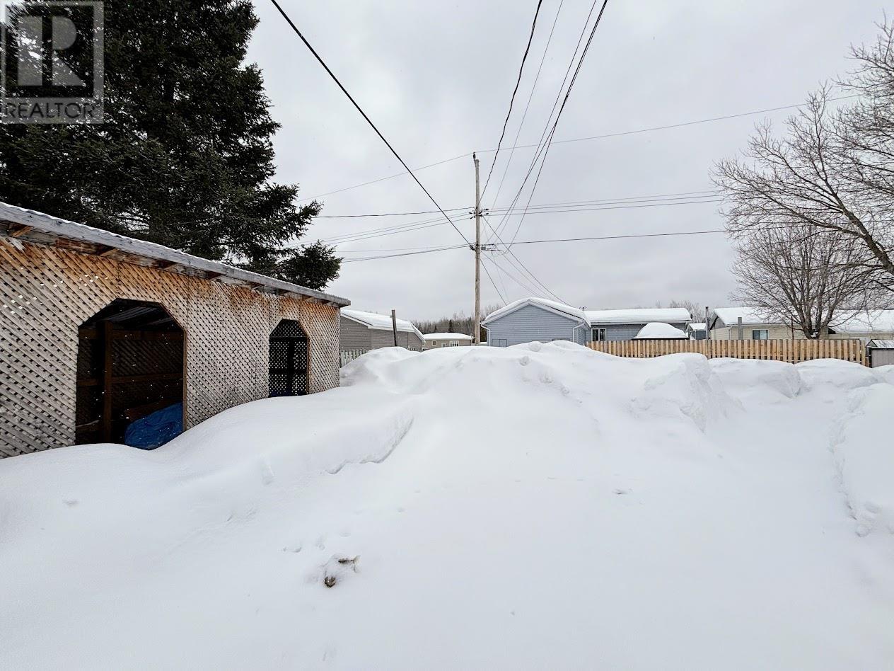 18 Wendego St, Manitouwadge, Ontario  P0T 2C0 - Photo 30 - TB2600582