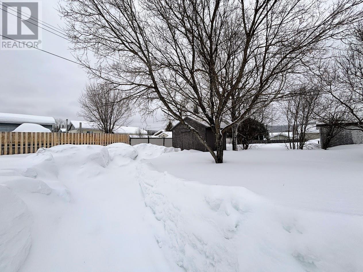 18 Wendego St, Manitouwadge, Ontario  P0T 2C0 - Photo 32 - TB2600582