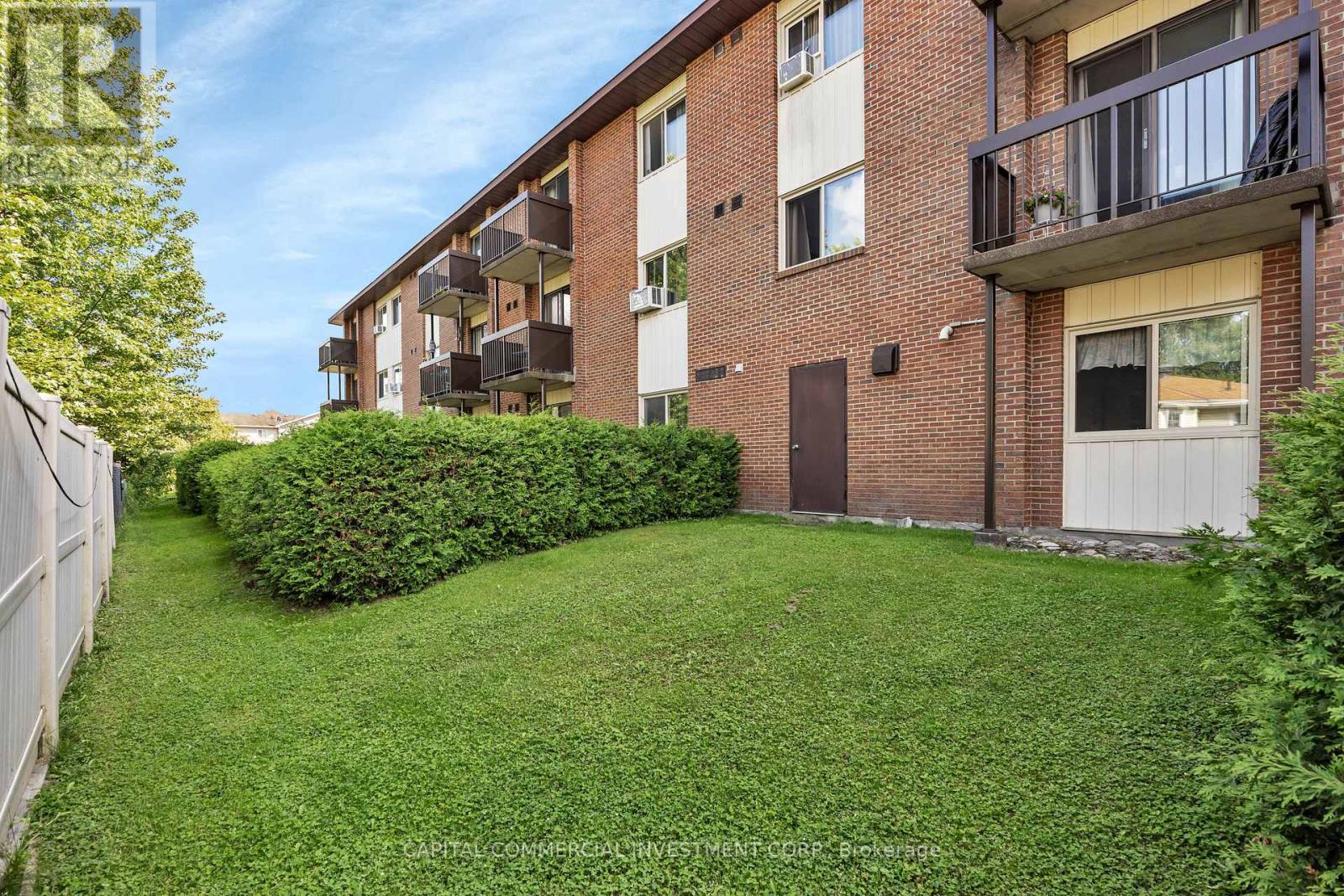 4 Robert Street, Arnprior, Ontario  K7S 3N5 - Photo 4 - X13026942