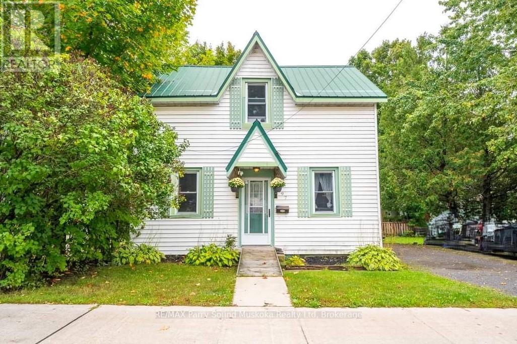 97 WILLIAM STREET, Parry Sound, Ontario
