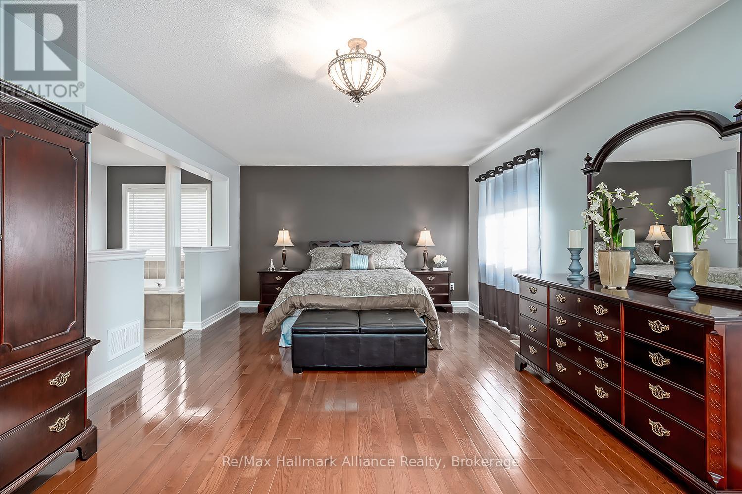 2489 Whistling Springs Crescent, Oakville, Ontario  L6M 5G3 - Photo 24 - W13027022