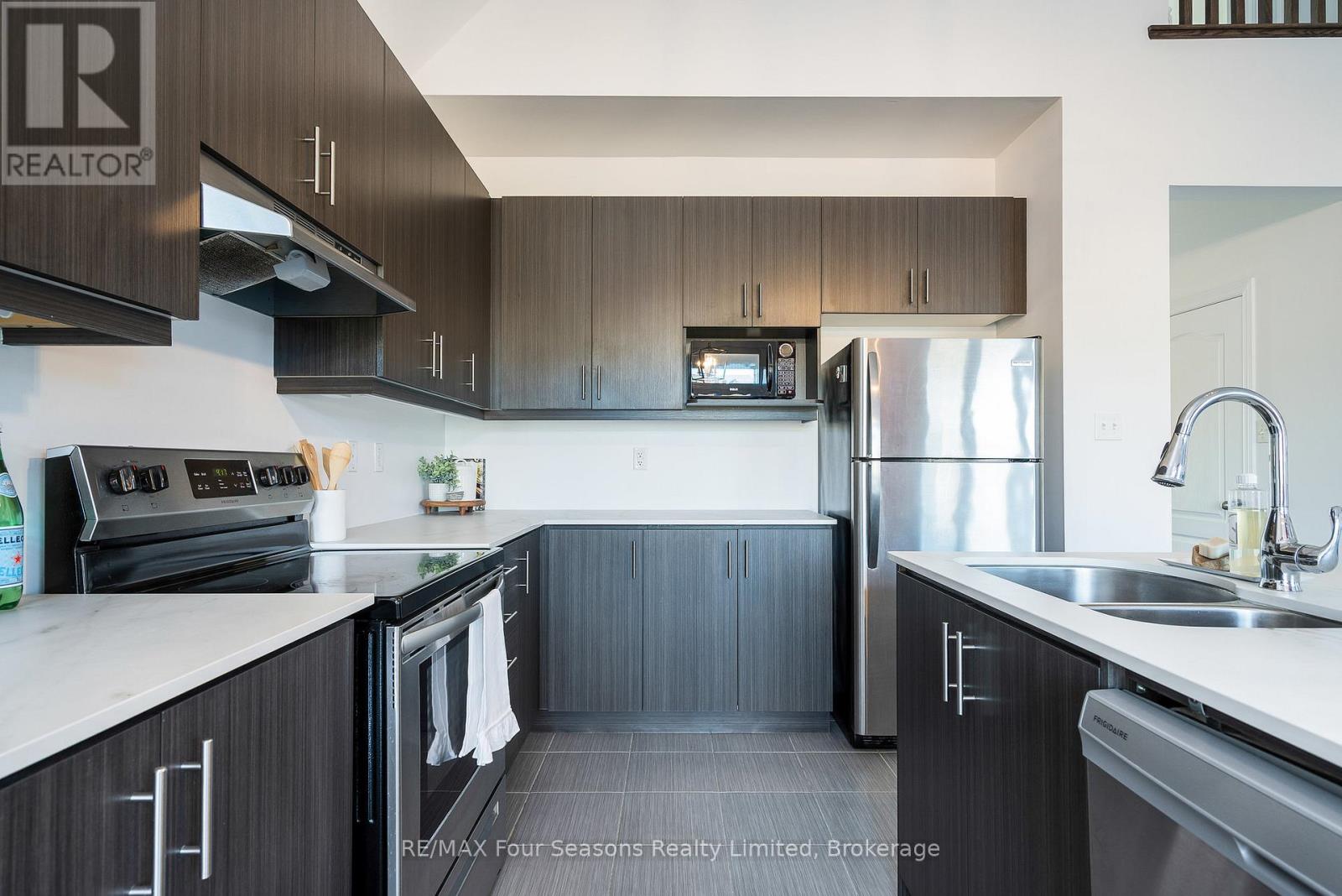 32 Dey Drive, Collingwood, Ontario  L9Y 2P7 - Photo 14 - S13027062