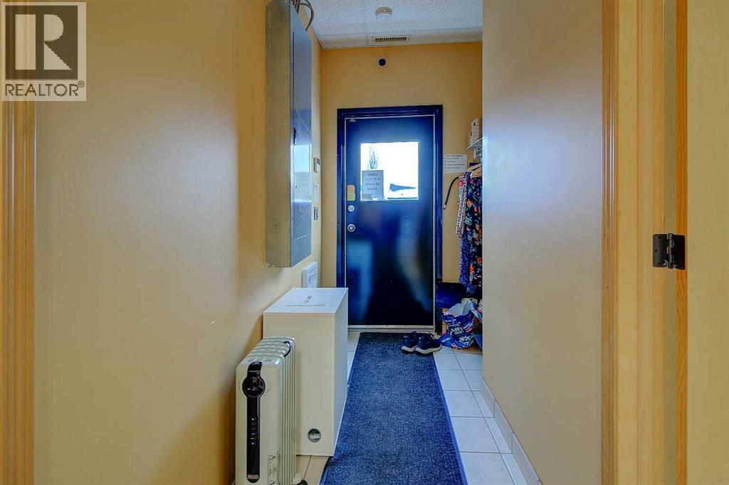 1, 5021 Parkwood Road, Blackfalds, Alberta  T0M 0J0 - Photo 18 - A2274717