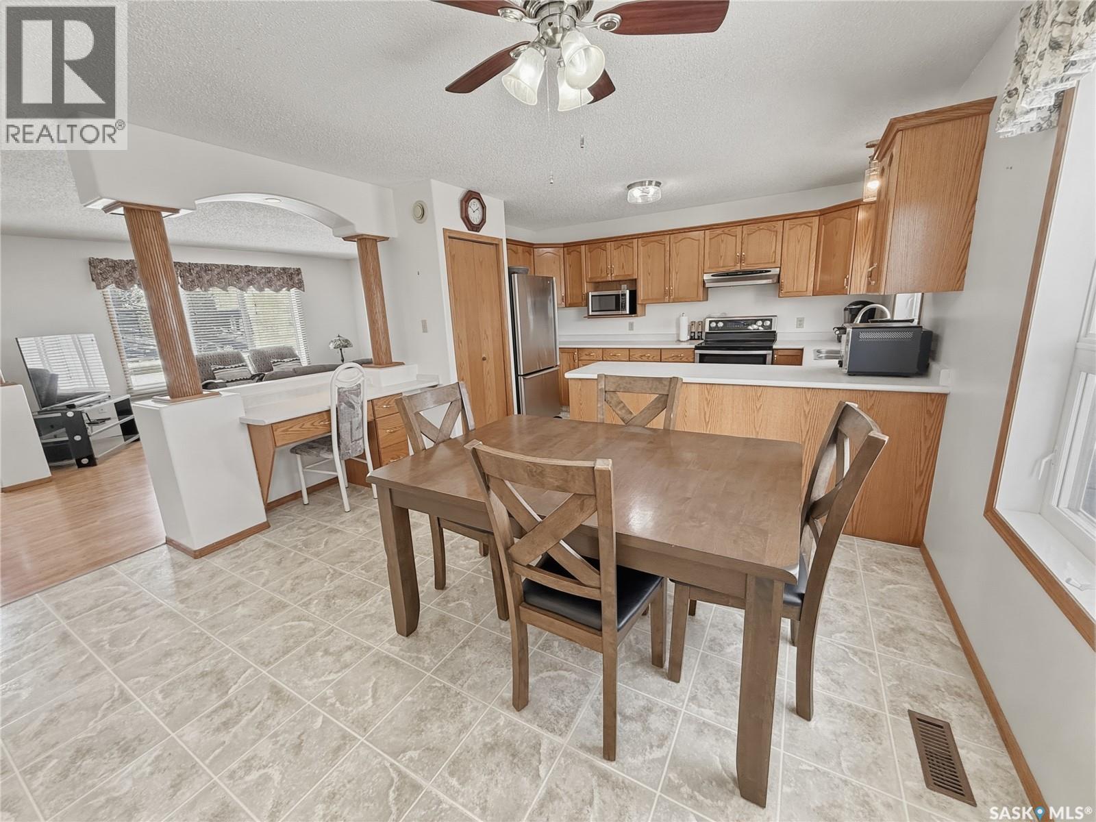 533 Palliser Drive, Swift Current, Saskatchewan  S9H 5C6 - Photo 10 - SK033310