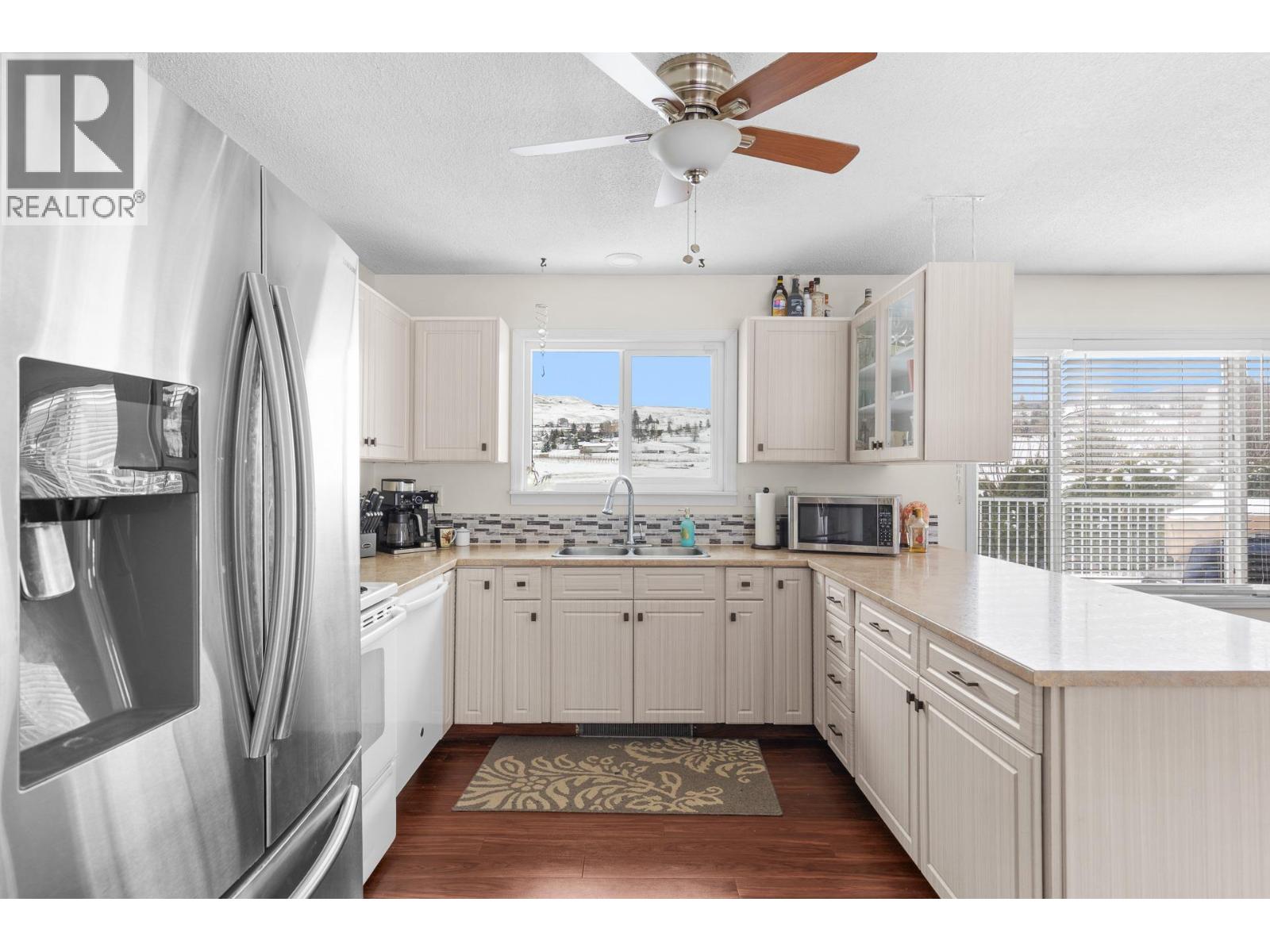 2001 Gallagher Road, Kelowna, British Columbia  V1P 1G8 - Photo 6 - 10379881