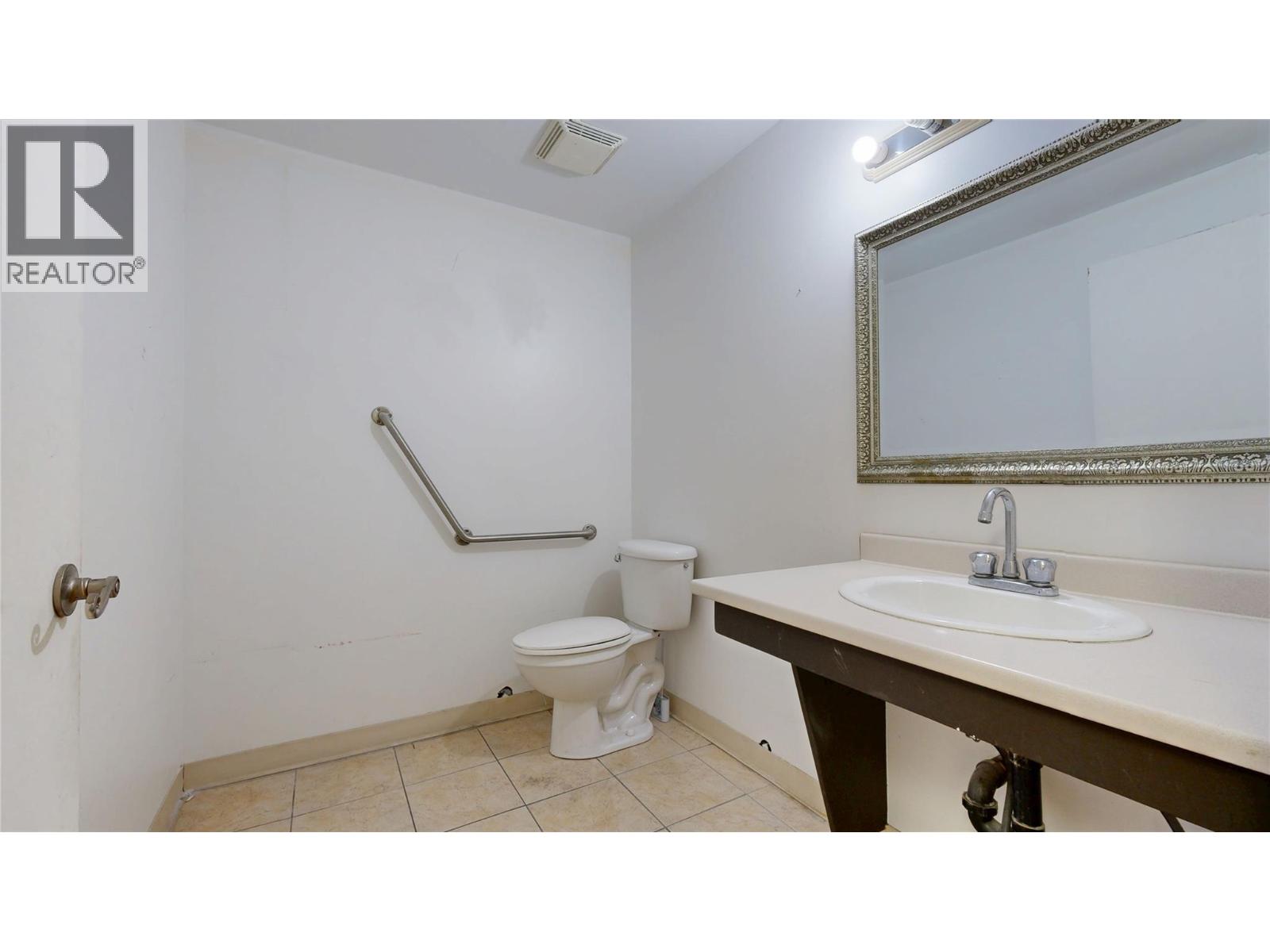 555 Lawrence Avenue, Kelowna, British Columbia  V1Y 6L8 - Photo 14 - 10383769