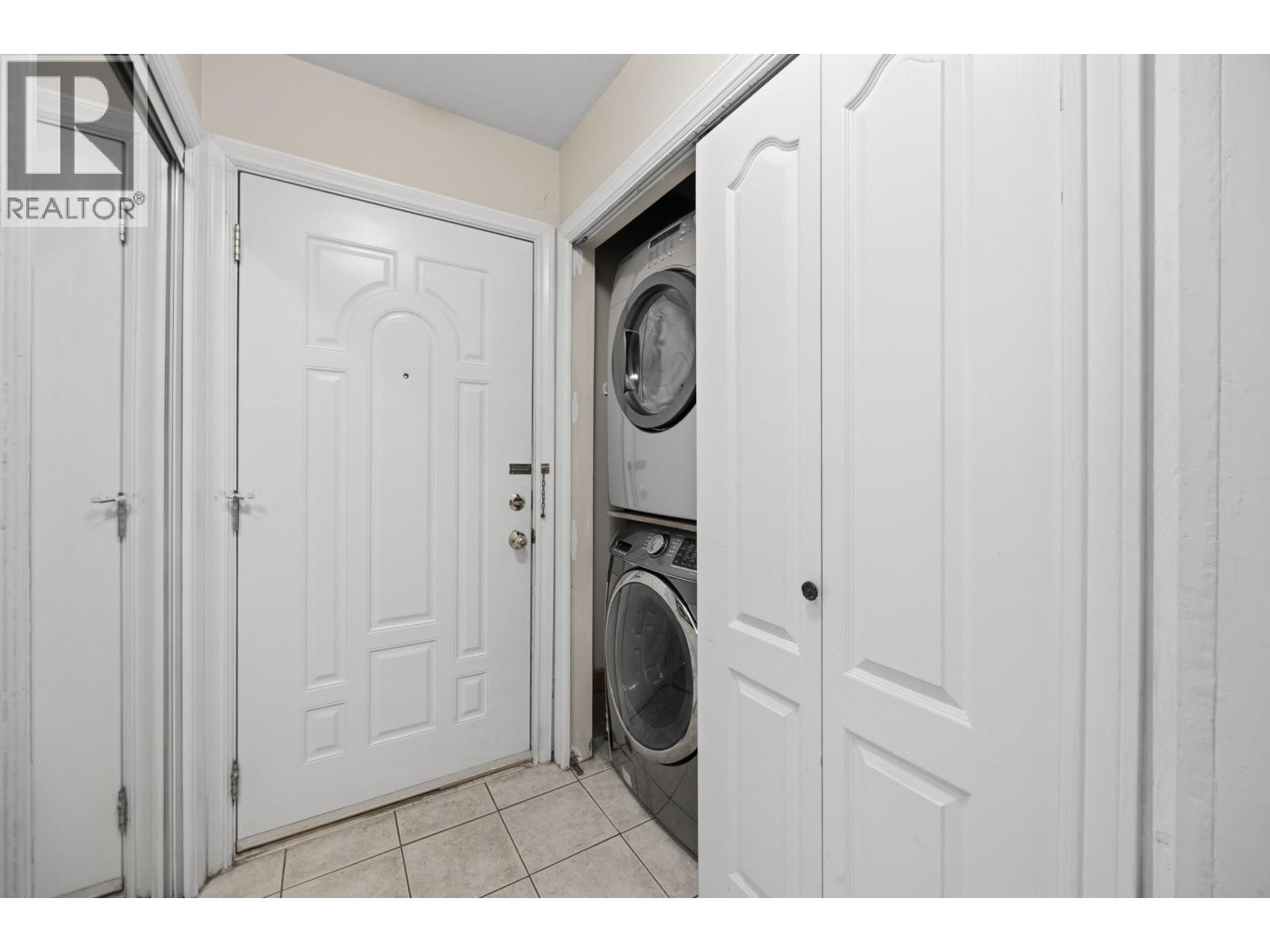 6058 Woodsworth Street, Burnaby, British Columbia  V5G 1S8 - Photo 12 - R3110669