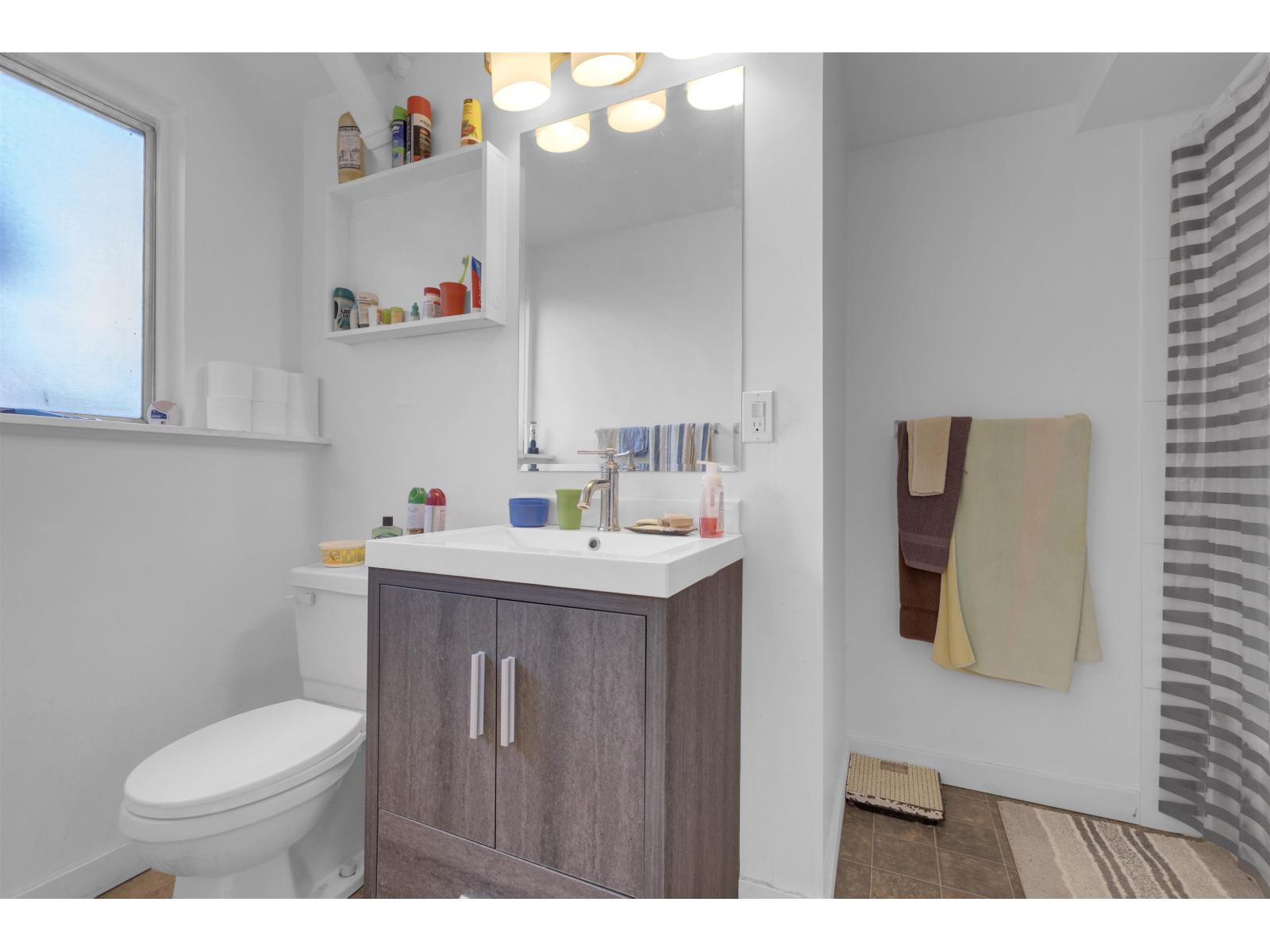 11064 Swan Crescent, Surrey, British Columbia  V3R 5B6 - Photo 24 - R3113572