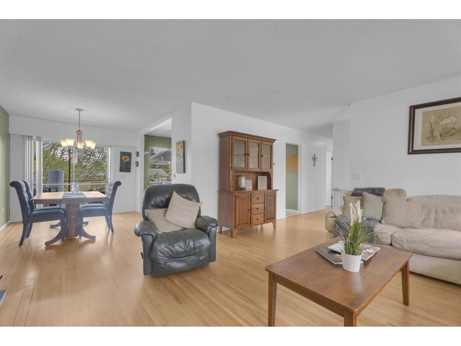 11064 Swan Crescent, Surrey, British Columbia  V3R 5B6 - Photo 9 - R3113572