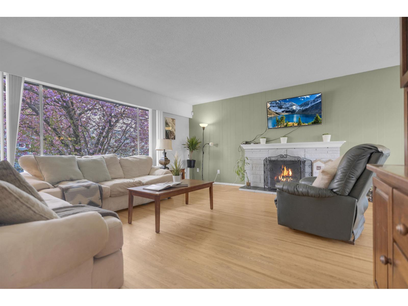 11064 Swan Crescent, Surrey, British Columbia  V3R 5B6 - Photo 4 - R3113572