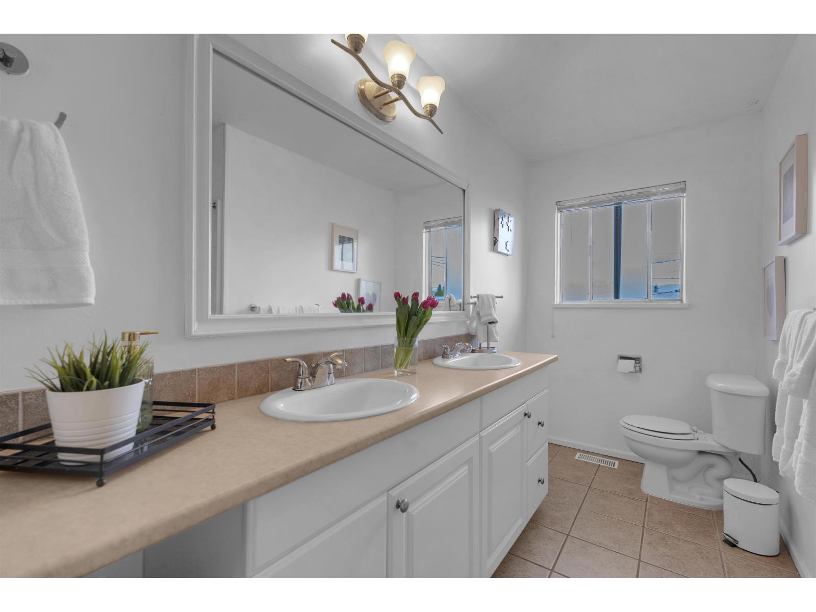 11064 Swan Crescent, Surrey, British Columbia  V3R 5B6 - Photo 13 - R3113572