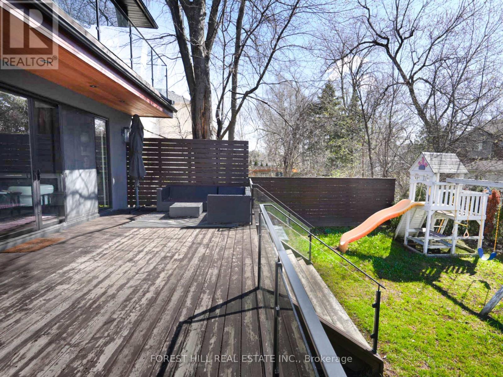 41 INVERMAY AVENUE Toronto (Clanton Park), ON M3H 1Z1