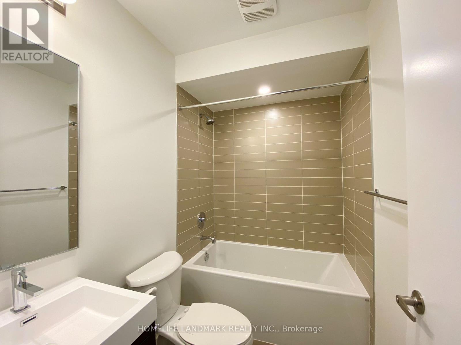 Main - 416 Lawrence Heights Way, Toronto, Ontario  M6A 2M3 - Photo 23 - C13026192