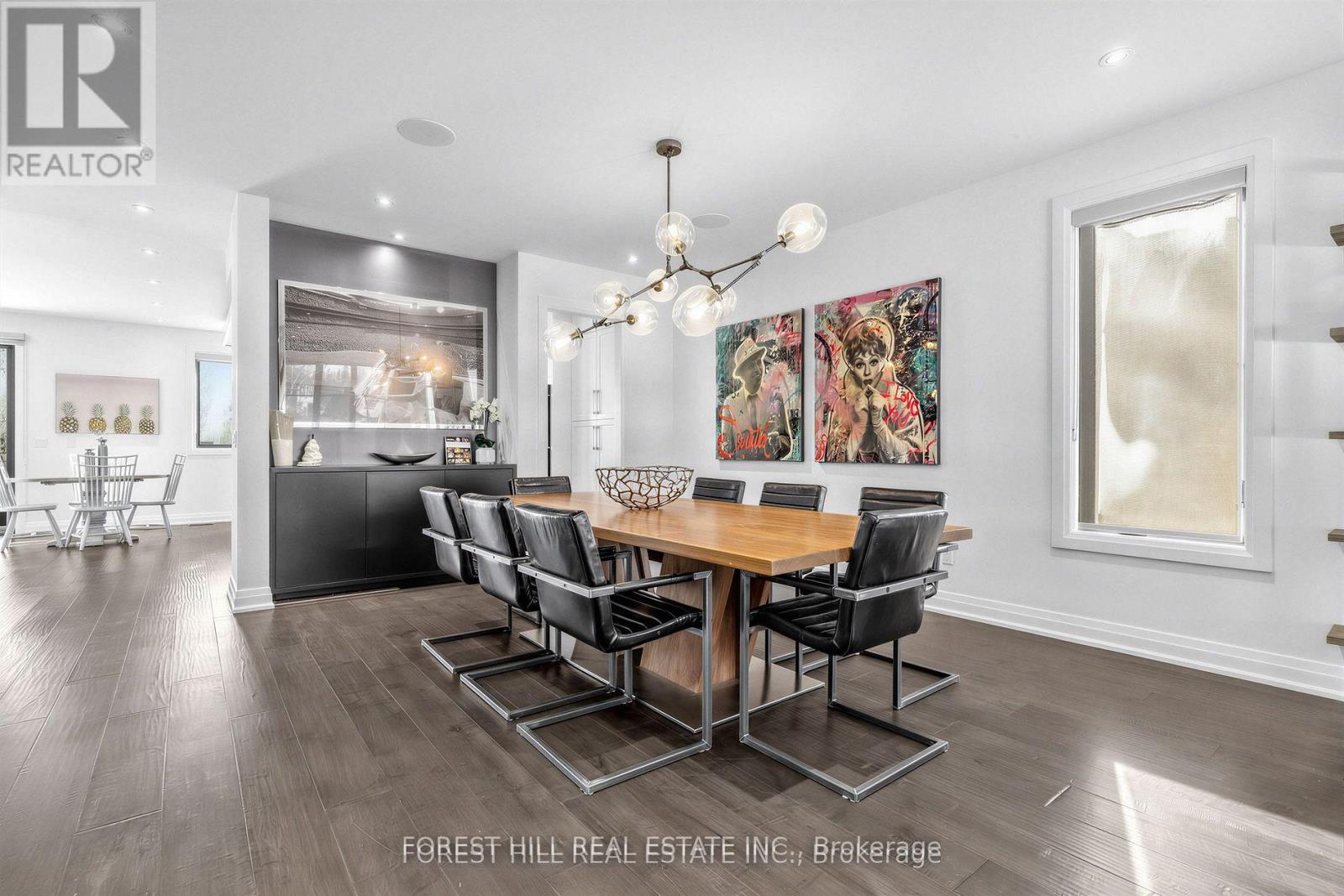 41 INVERMAY AVENUE Toronto (Clanton Park), ON M3H 1Z1