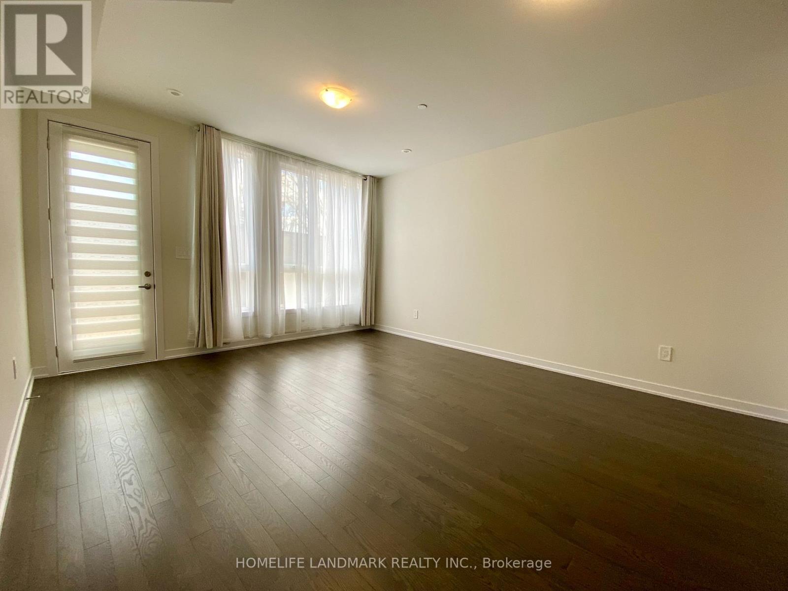 Main - 416 Lawrence Heights Way, Toronto, Ontario  M6A 2M3 - Photo 12 - C13026192