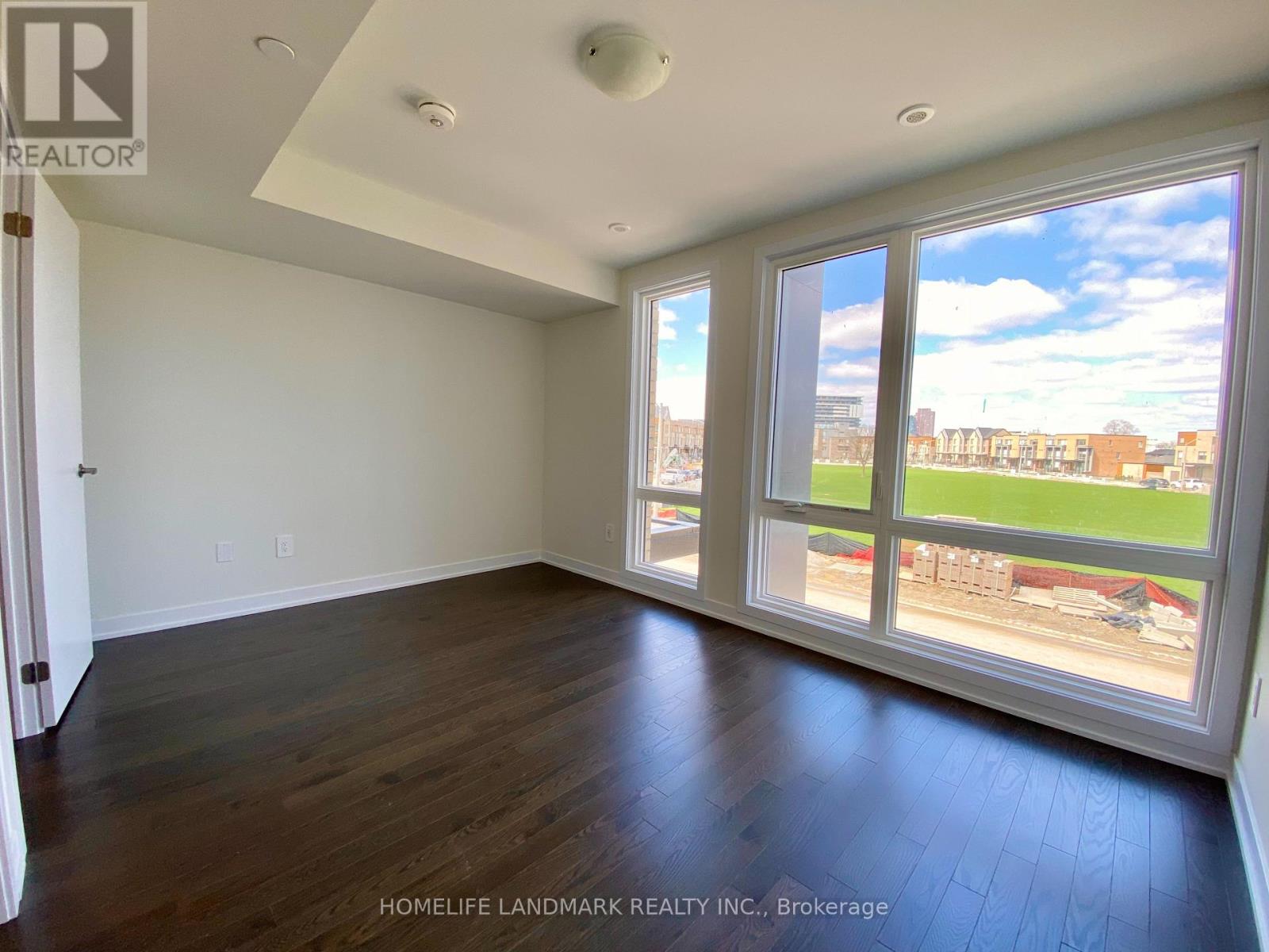 Main - 416 Lawrence Heights Way, Toronto, Ontario  M6A 2M3 - Photo 16 - C13026192