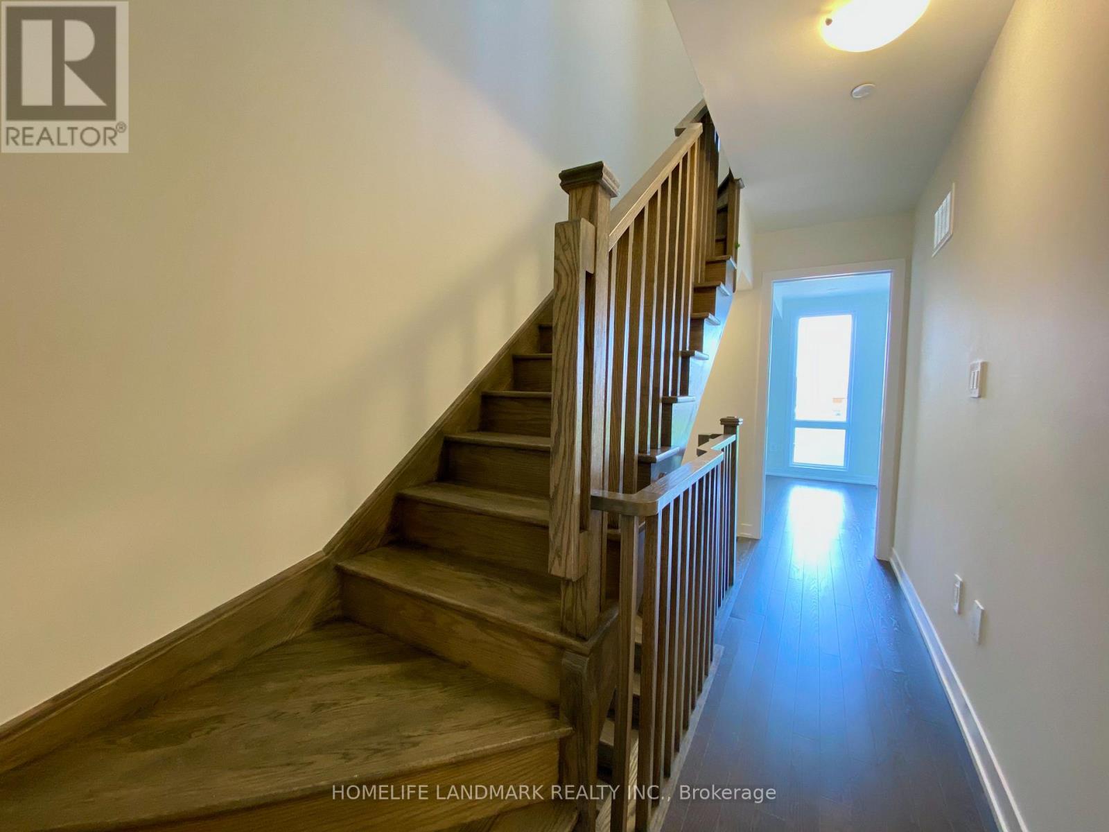 Main - 416 Lawrence Heights Way, Toronto, Ontario  M6A 2M3 - Photo 26 - C13026192